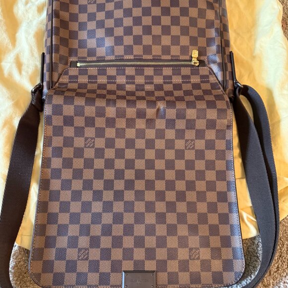 Louis Vuitton Damier Graphite Messenger MM, Mint 99% Like New, Gift, w/ Dust Bag - Picture 5 of 8